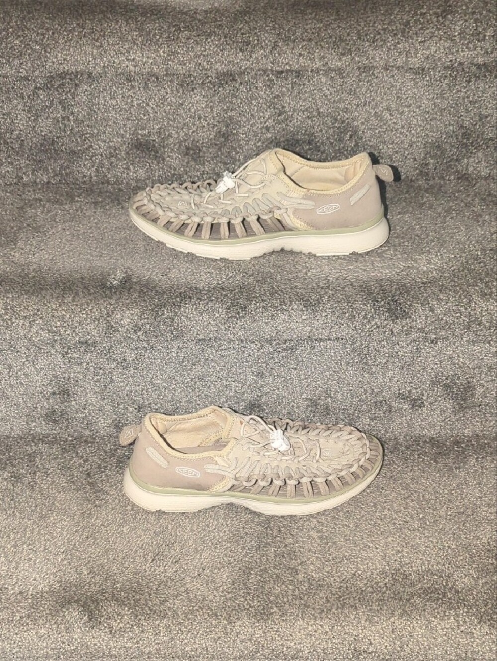 Keen Women's Light Gray Lace-Up Sneakers - Picture 3 of 7